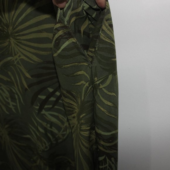 NEW 💚 Green Floral Dress Sleeveless with Pockets Size M Botanical Print - Picture 9 of 12